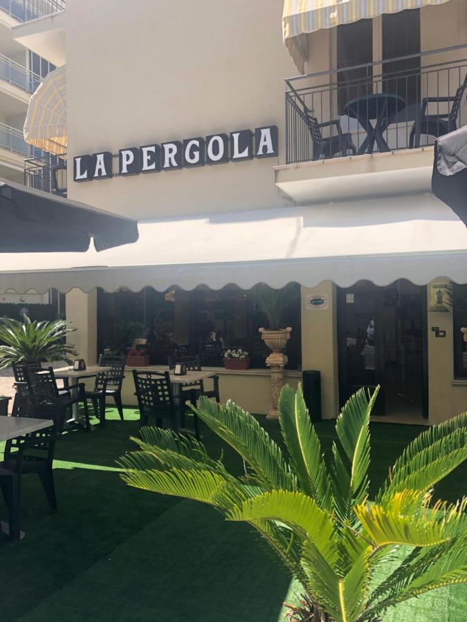 Hotel La Pergola Μπελάρια-Ιτζέα Μαρίνα Εξωτερικό φωτογραφία