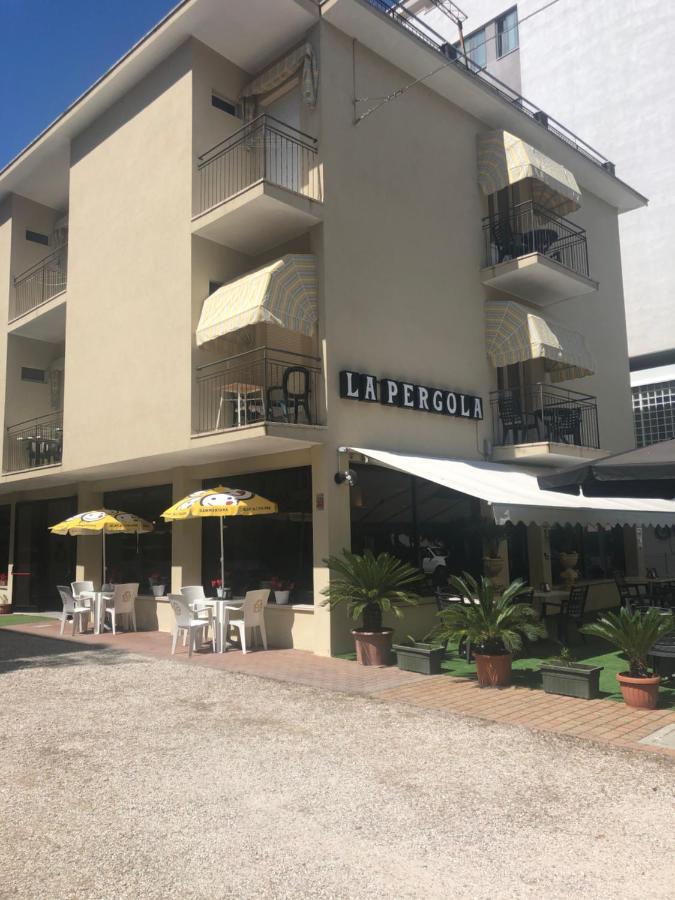 Hotel La Pergola Μπελάρια-Ιτζέα Μαρίνα Εξωτερικό φωτογραφία