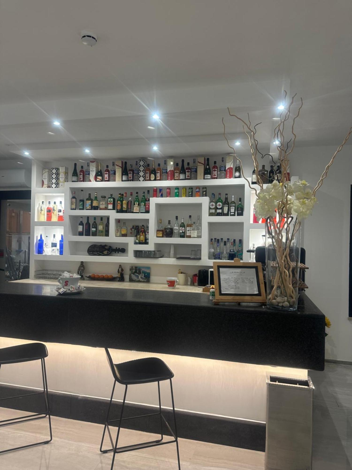 Hotel La Pergola Μπελάρια-Ιτζέα Μαρίνα Εξωτερικό φωτογραφία