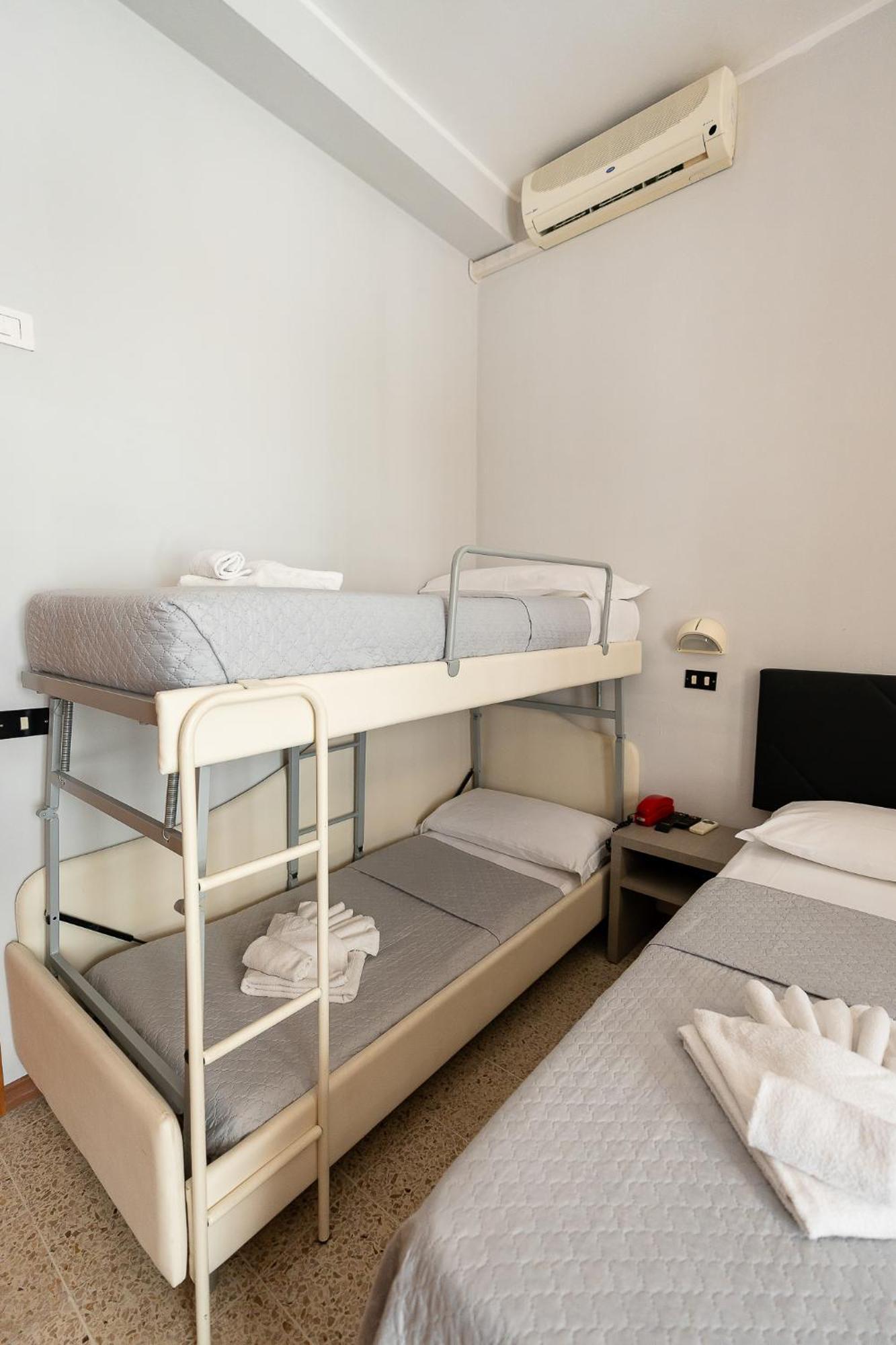Hotel La Pergola Μπελάρια-Ιτζέα Μαρίνα Εξωτερικό φωτογραφία