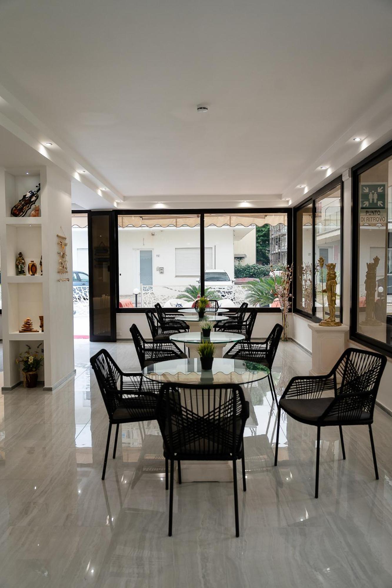 Hotel La Pergola Μπελάρια-Ιτζέα Μαρίνα Εξωτερικό φωτογραφία